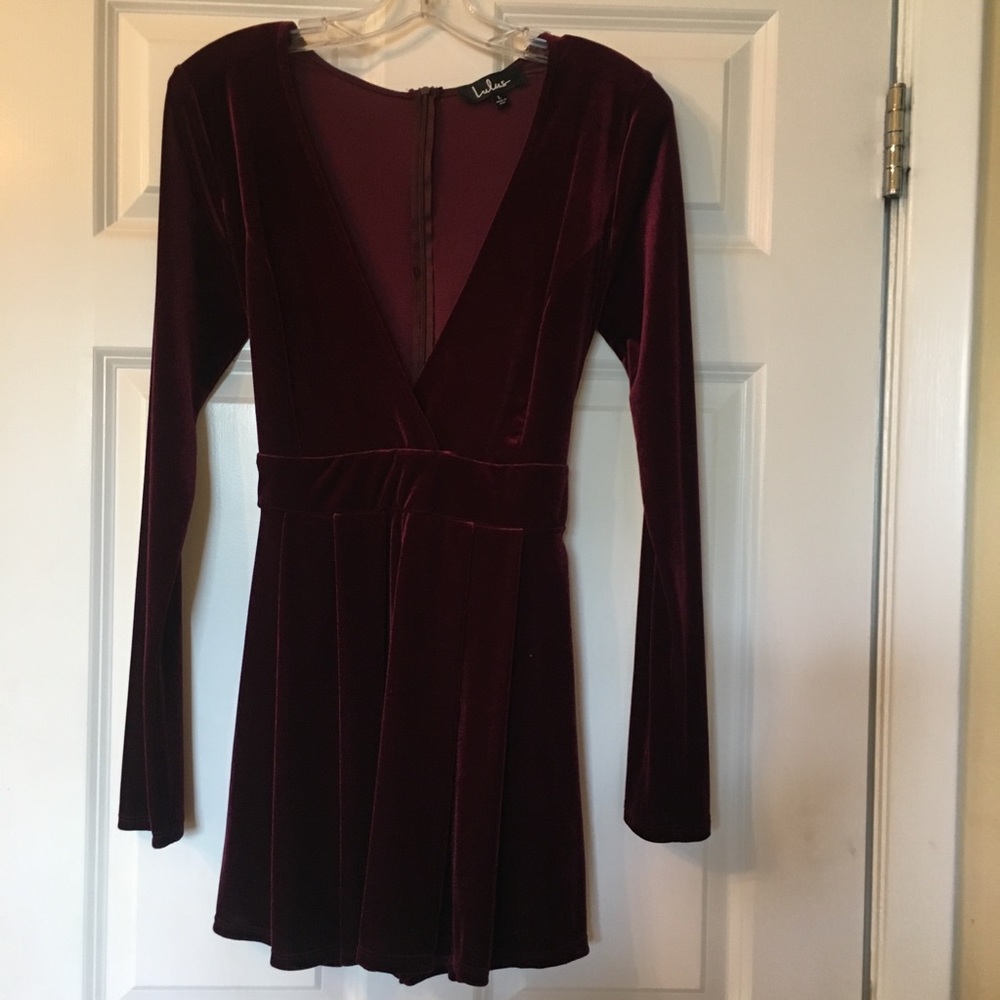LuLus Velvet romper